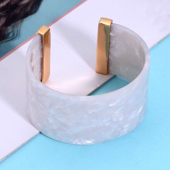 Wide Cuff Bangle Bracelet for Women Acrylic Resin Tortoise Bangle Bracelet State - Picture 4 of 7